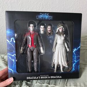 Dark Universe Dracula’s Bride and Dracula Articulated Figures